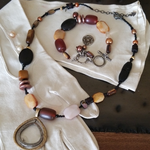 Silpada ~ Earthy 2 Tone Teardrop Pendant Necklace - Picture 5 of 5